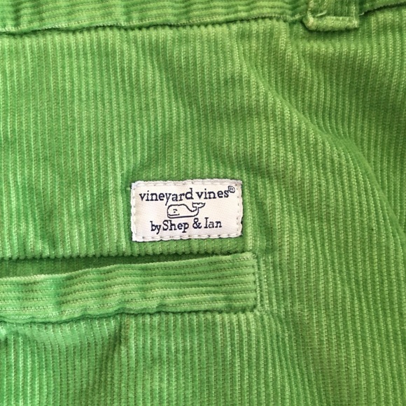 Vibrant lime colored Vineyard Vines skirt! - Picture 3 of 7